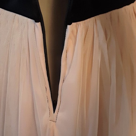 Mystic Woman's Gorgeous Party Dress in Blush and Black with tule Overlay and Bow - Picture 6 of 9